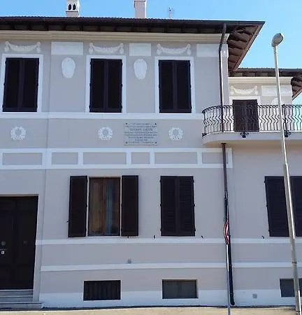 Salvini Marina Di Pisa